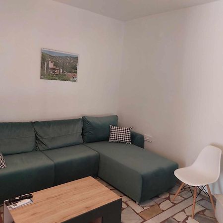 Studio Με Όλες Τις Ανέσεις Neon Petritsion Ngoại thất bức ảnh